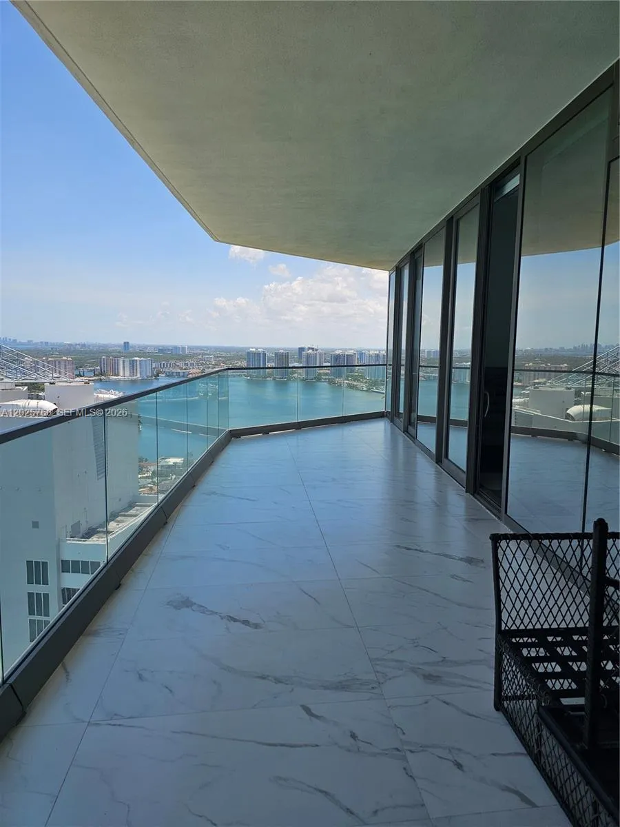 18975 Collins Ave #3504 Sunny Isles Beach, FL 33160