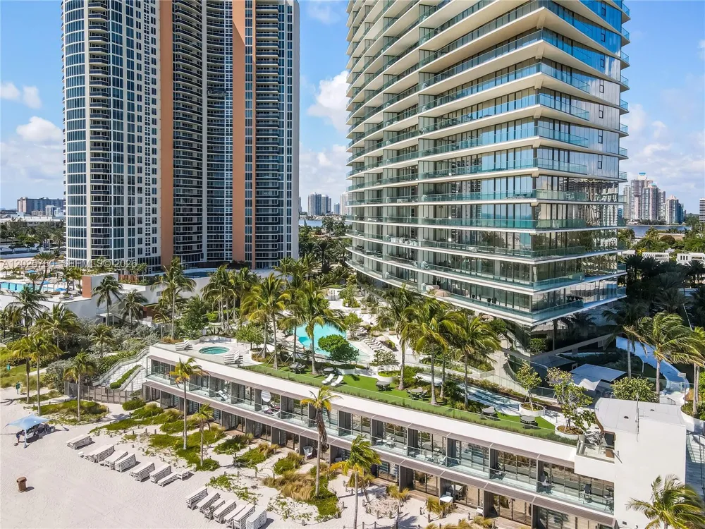 18975 Collins Ave #3504 Sunny Isles Beach, FL 33160