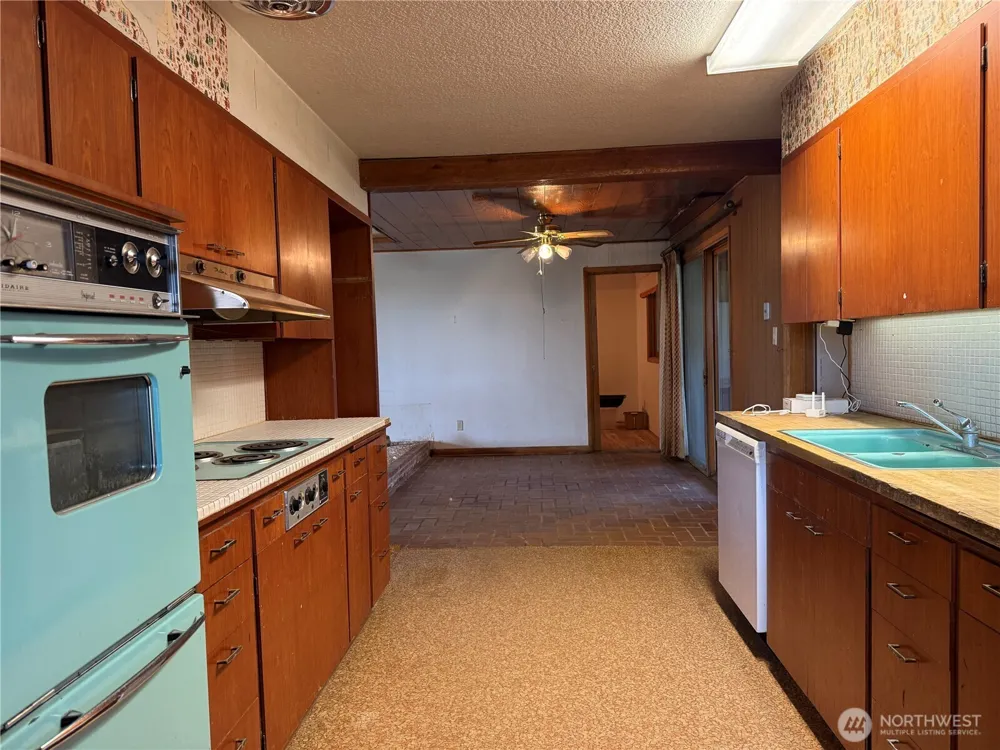 4434 SR 21 Odessa, WA 99159