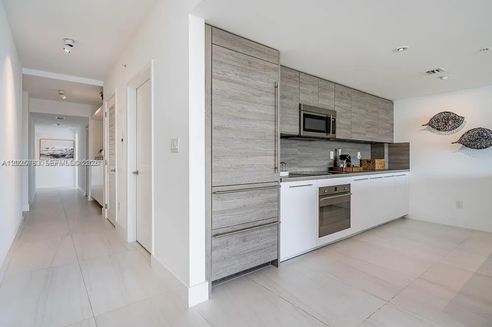 400 Sunny Isles Blvd #1804 Sunny Isles Beach, FL 33160