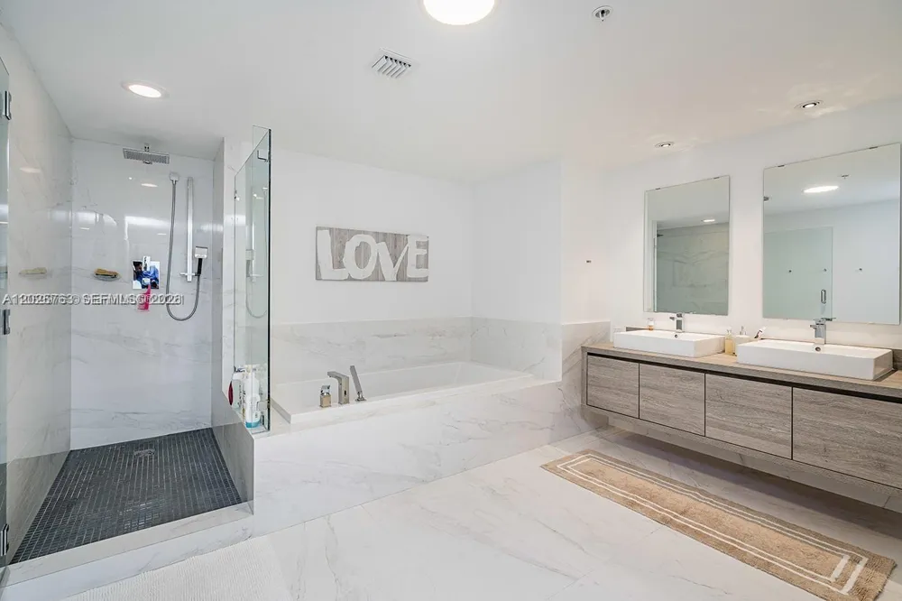 400 Sunny Isles Blvd #1804 Sunny Isles Beach, FL 33160