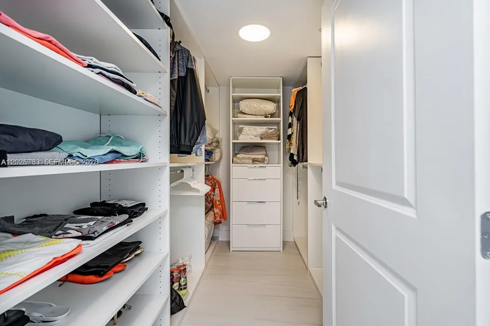 400 Sunny Isles Blvd #1804 Sunny Isles Beach, FL 33160