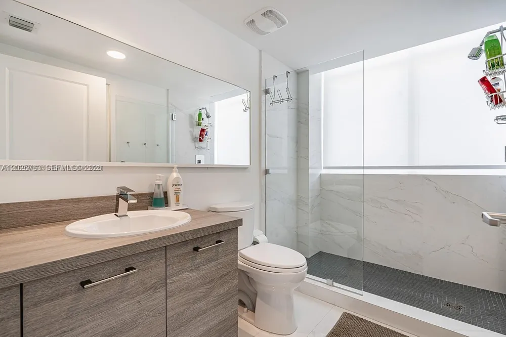 400 Sunny Isles Blvd #1804 Sunny Isles Beach, FL 33160