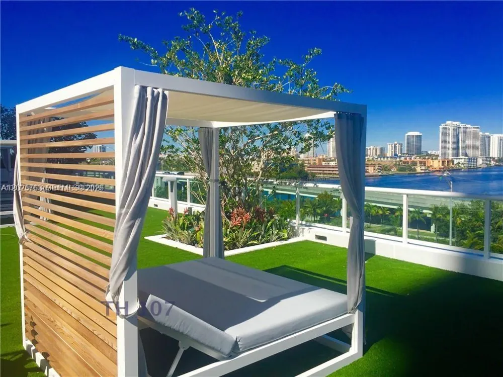 400 Sunny Isles Blvd #1804 Sunny Isles Beach, FL 33160