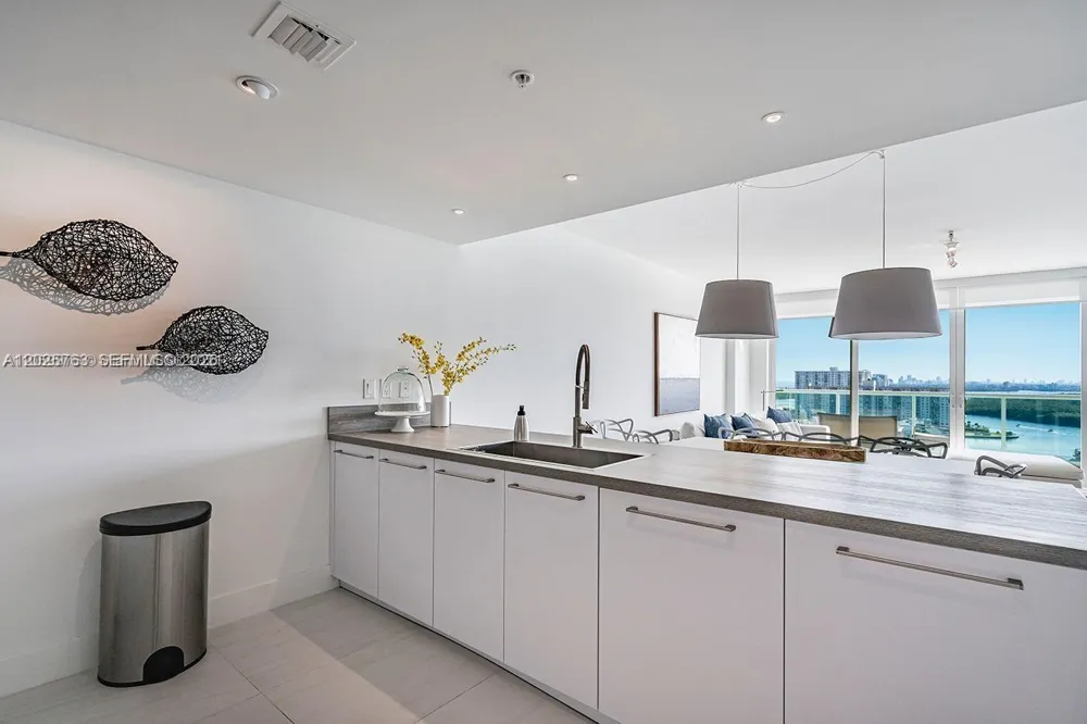 400 Sunny Isles Blvd #1804 Sunny Isles Beach, FL 33160