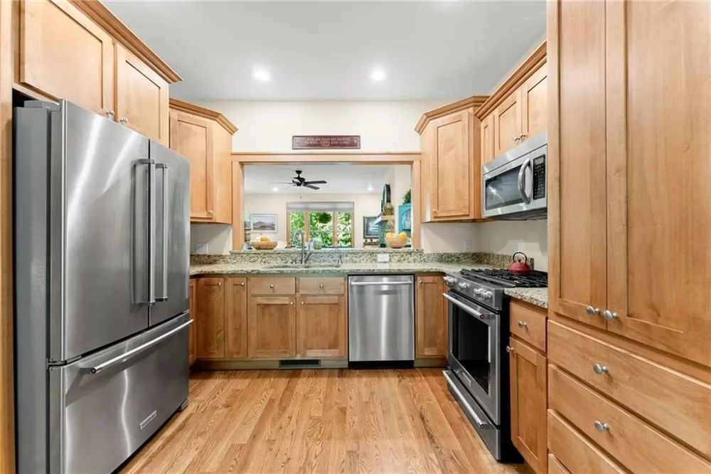 1088 Little Hawk Road Sautee Nacoochee, GA 30571