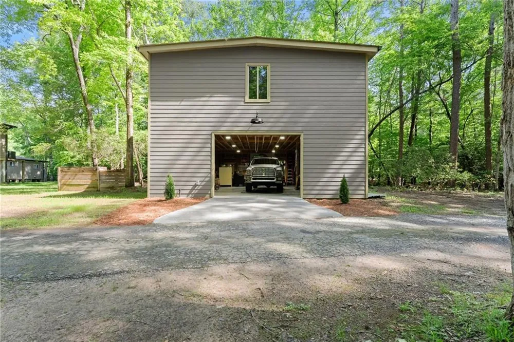1088 Little Hawk Road Sautee Nacoochee, GA 30571