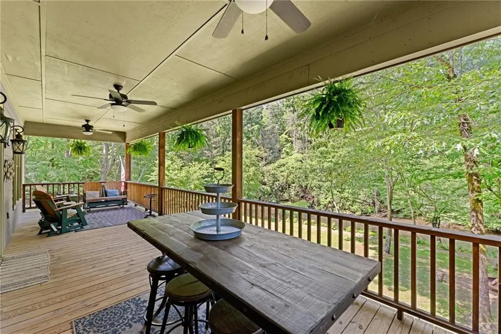 1088 Little Hawk Road Sautee Nacoochee, GA 30571