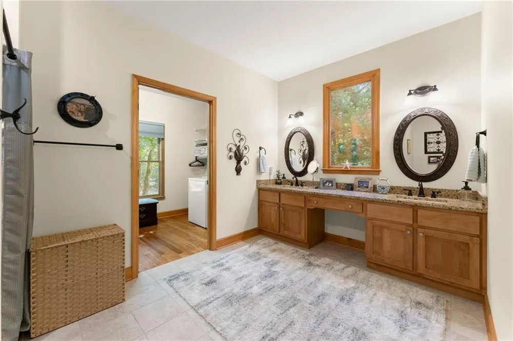 1088 Little Hawk Road Sautee Nacoochee, GA 30571