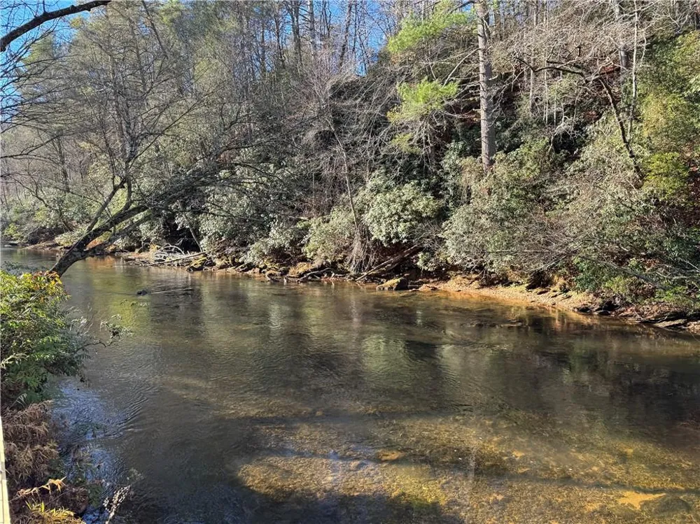 1088 Little Hawk Road Sautee Nacoochee, GA 30571