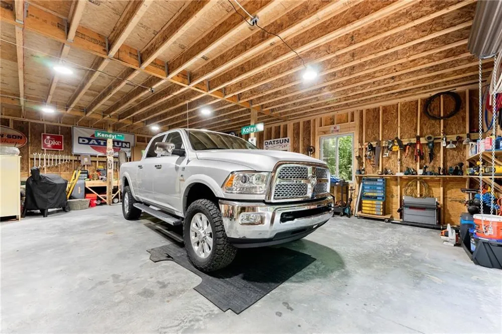 1088 Little Hawk Road Sautee Nacoochee, GA 30571