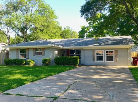 302 Glen Oaks Road