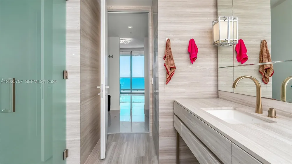 18975 Collins Ave #3504 Sunny Isles Beach, FL 33160