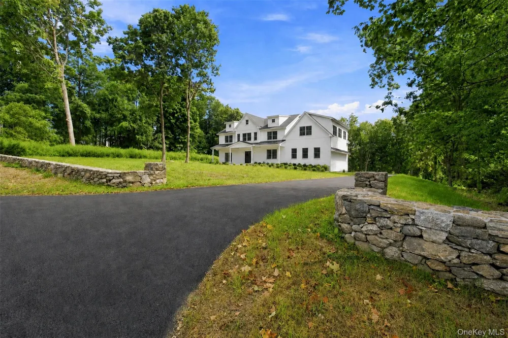 240 Mahopac Avenue Somers, NY 10598