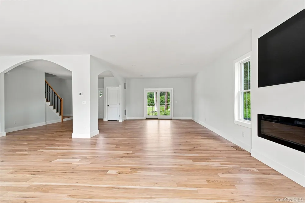 240 Mahopac Avenue Somers, NY 10598