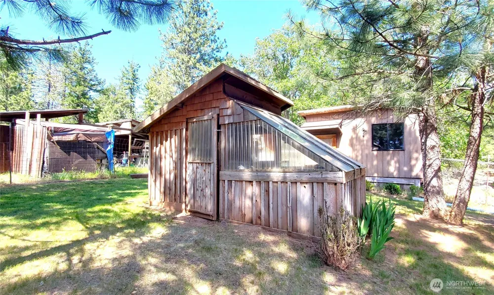 223 Goldenpine Goldendale, WA 98620