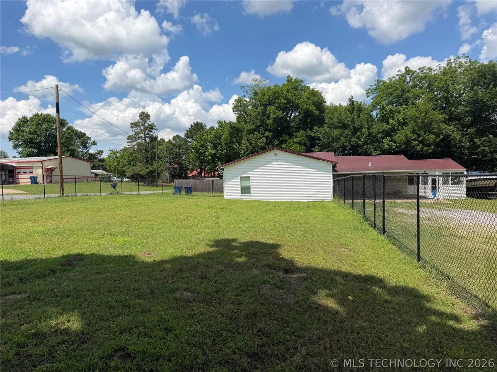 102 3rd Street Hartshorne, OK 74547