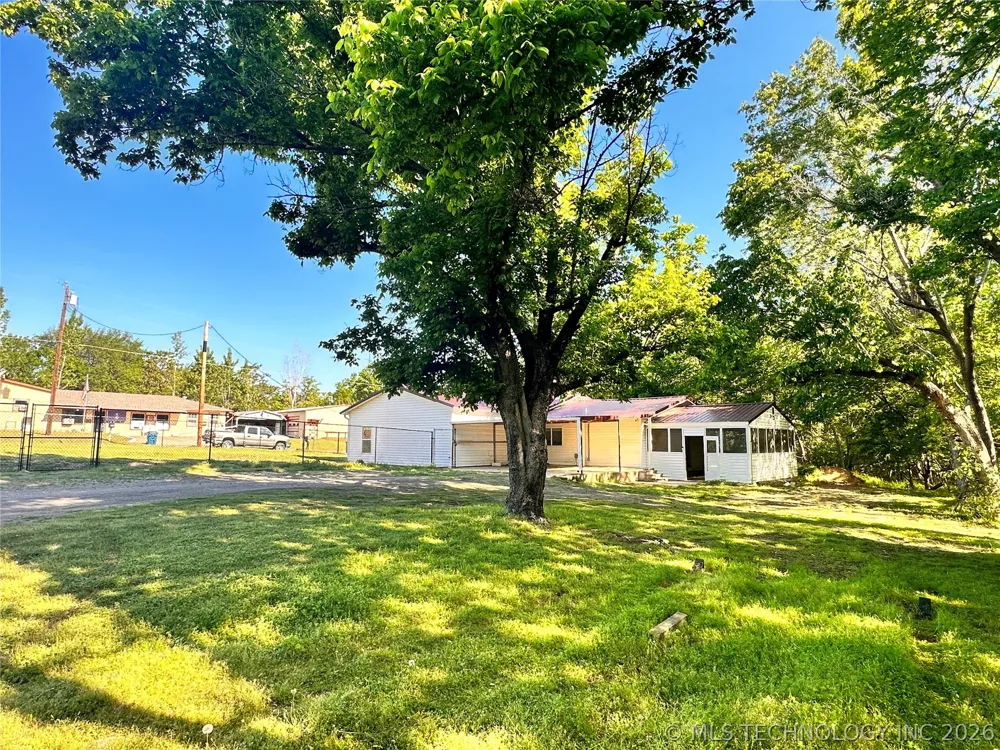 102 3rd Street Hartshorne, OK 74547