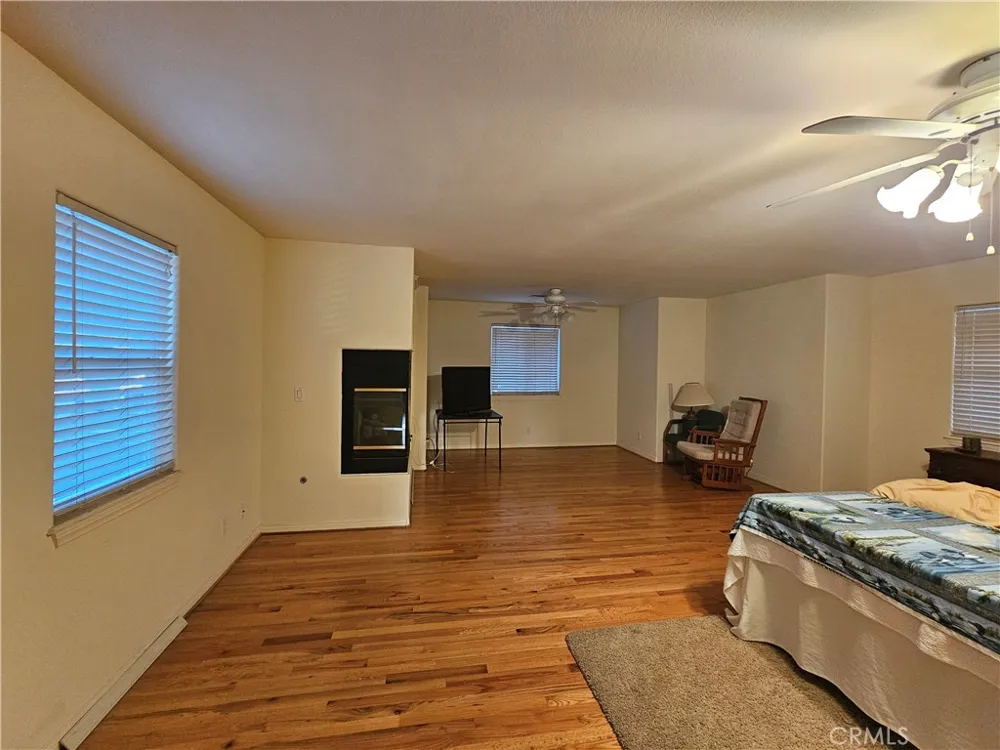 11541 Donovan Road Rossmoor, CA 90720