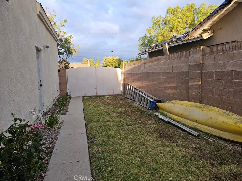 11541 Donovan Road Rossmoor, CA 90720