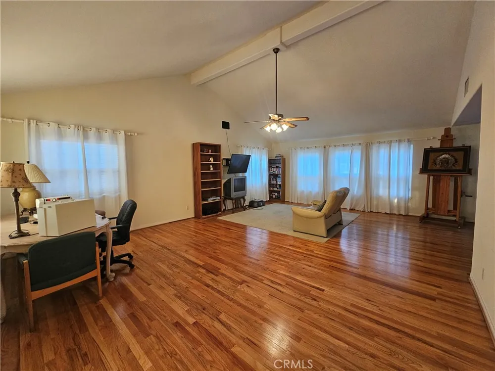 11541 Donovan Road Rossmoor, CA 90720