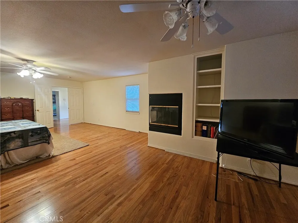 11541 Donovan Road Rossmoor, CA 90720