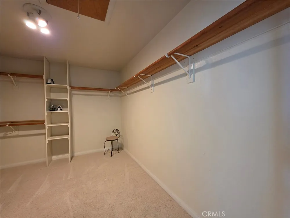 11541 Donovan Road Rossmoor, CA 90720