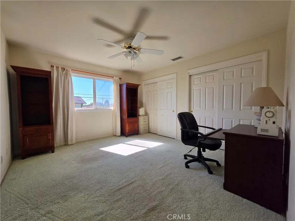 11541 Donovan Road Rossmoor, CA 90720