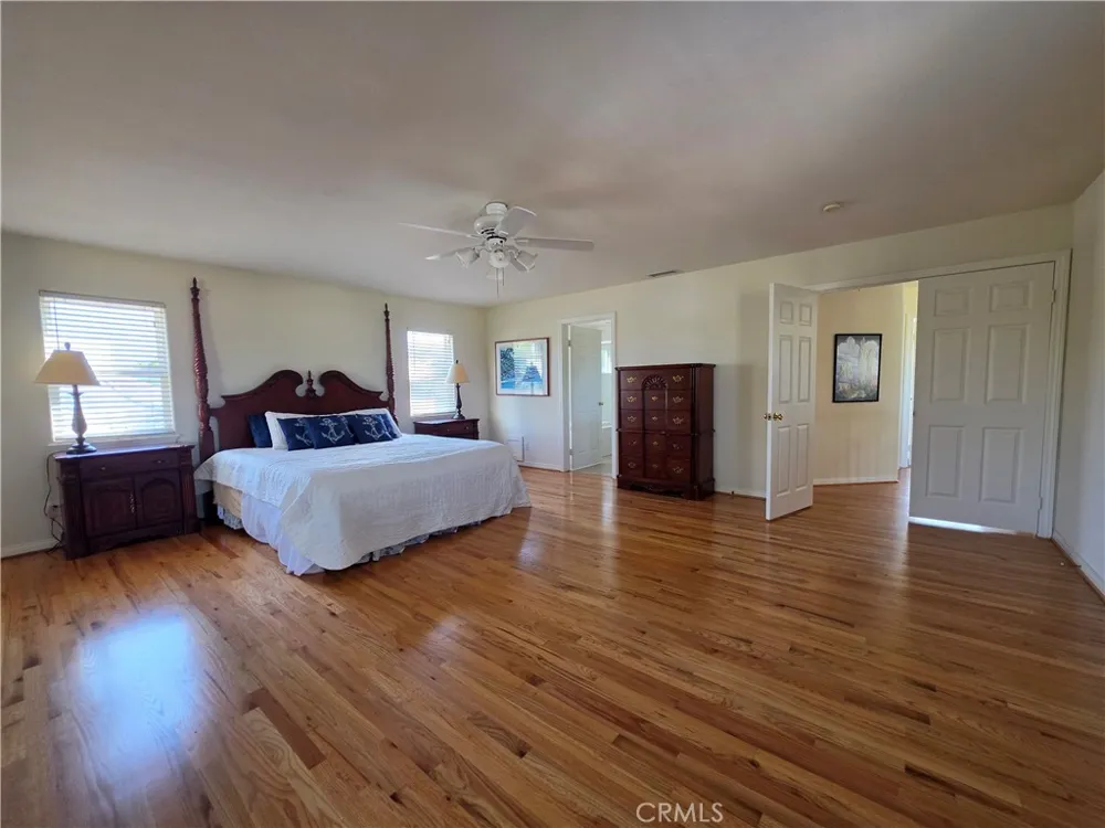 11541 Donovan Road Rossmoor, CA 90720