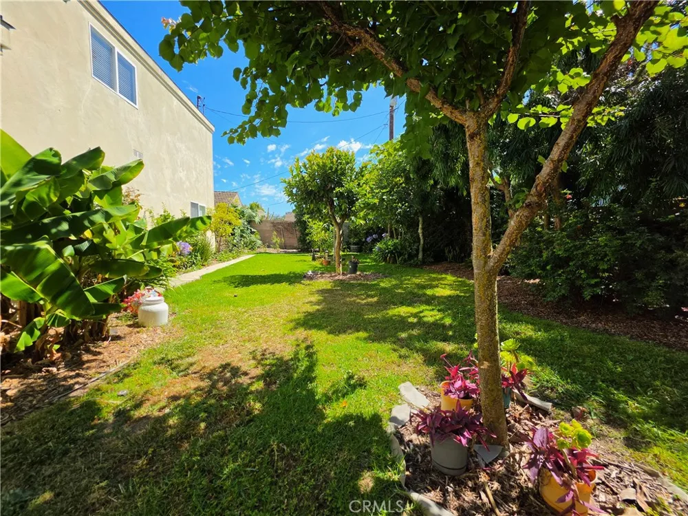 11541 Donovan Road Rossmoor, CA 90720