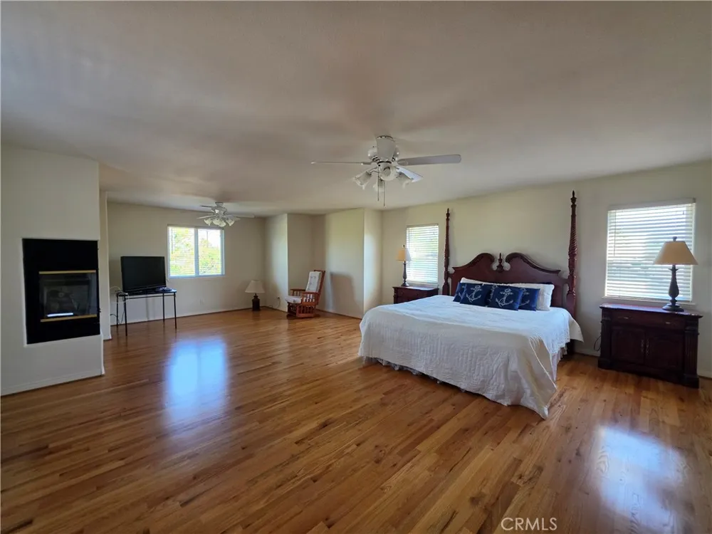 11541 Donovan Road Rossmoor, CA 90720