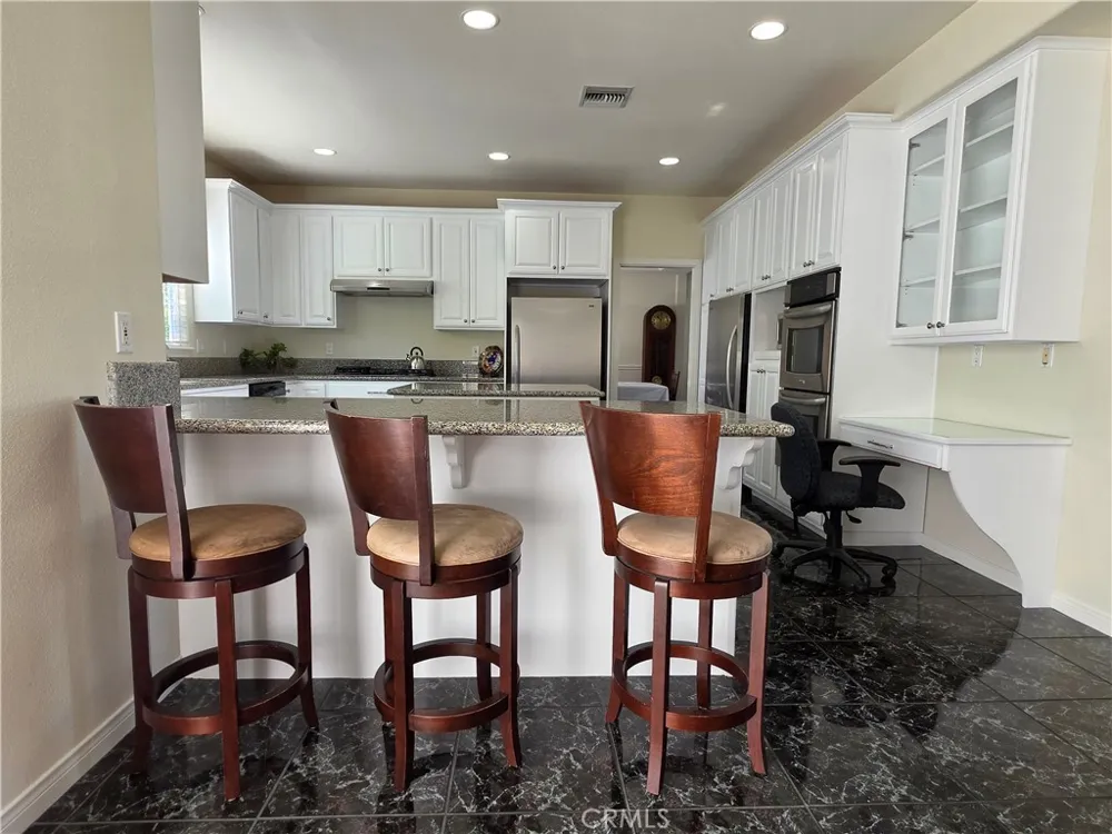 11541 Donovan Road Rossmoor, CA 90720