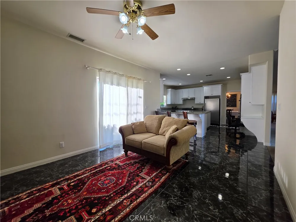 11541 Donovan Road Rossmoor, CA 90720