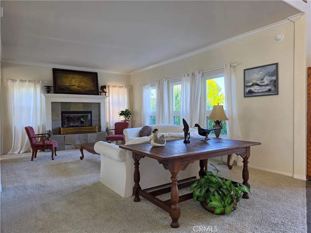11541 Donovan Road Rossmoor, CA 90720