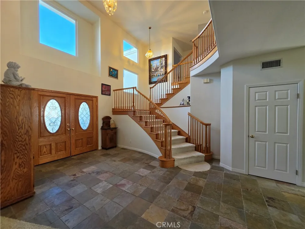 11541 Donovan Road Rossmoor, CA 90720
