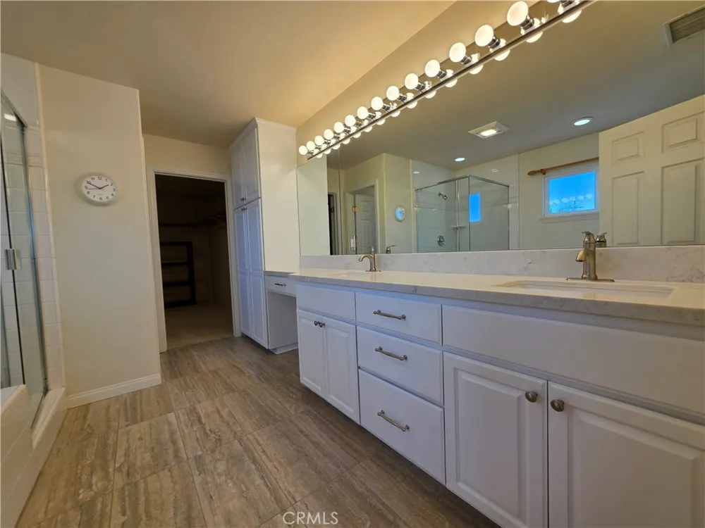 11541 Donovan Road Rossmoor, CA 90720