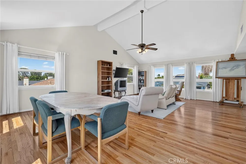 11541 Donovan Road Rossmoor, CA 90720
