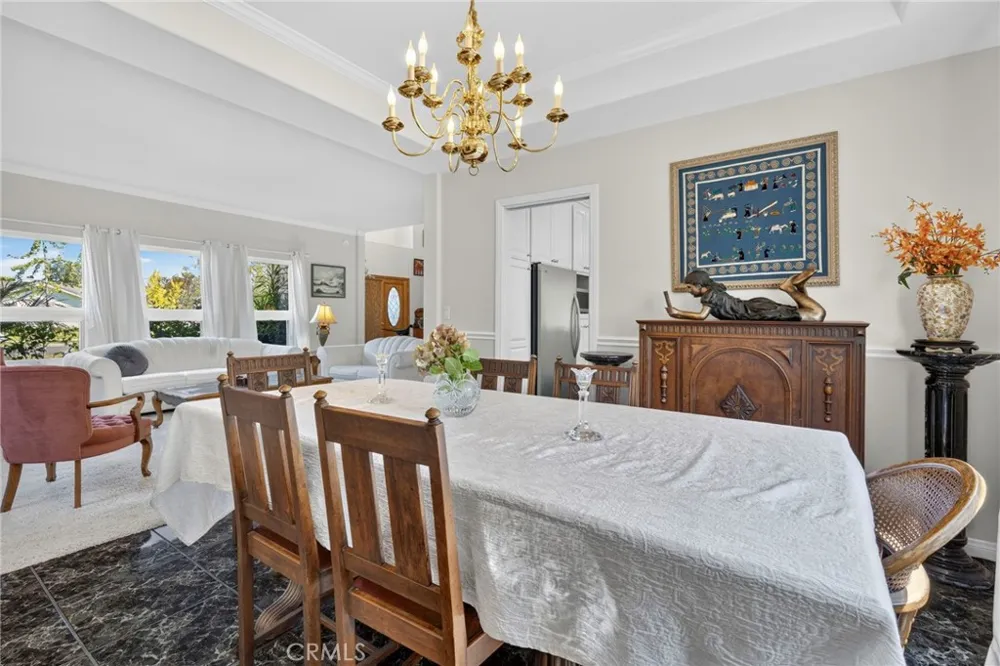 11541 Donovan Road Rossmoor, CA 90720