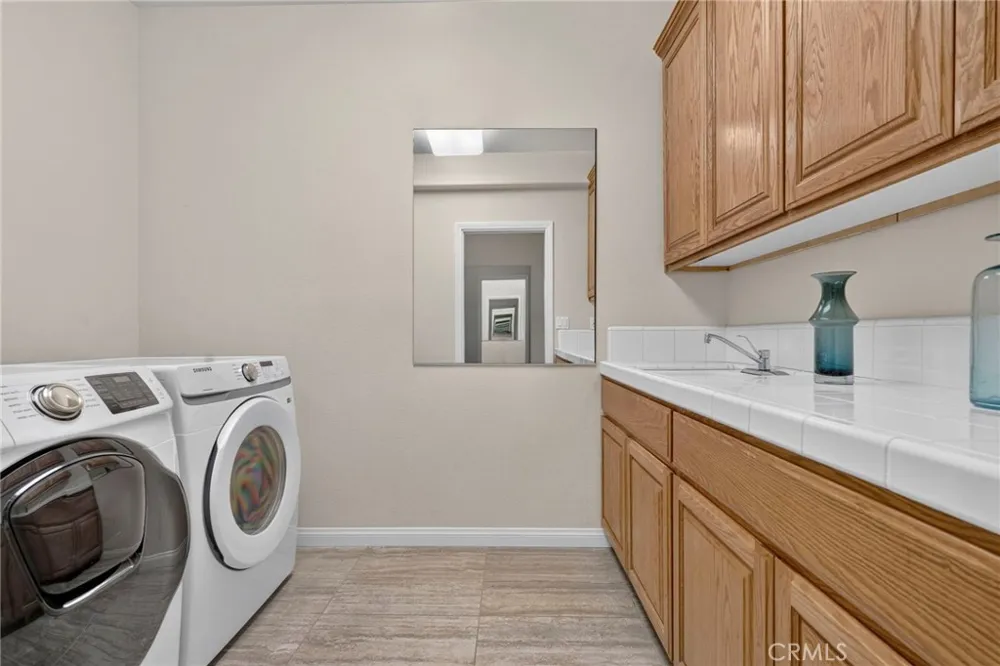 11541 Donovan Road Rossmoor, CA 90720