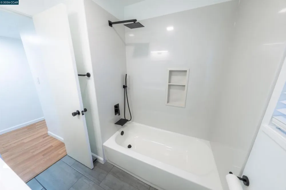 3085 Stanton Cir Carmichael, CA 95608