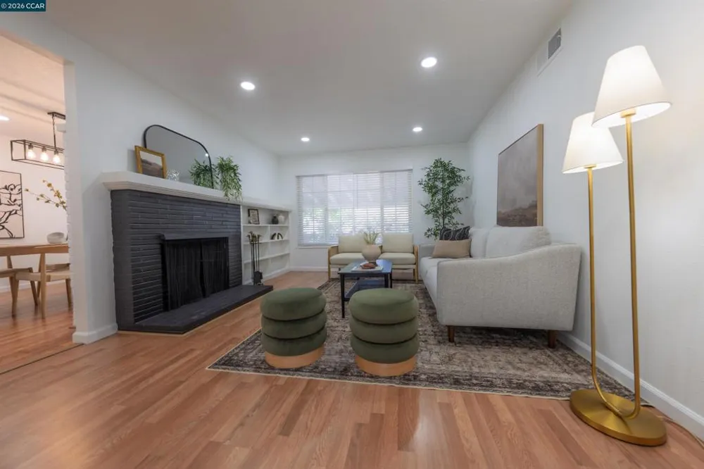 3085 Stanton Cir Carmichael, CA 95608