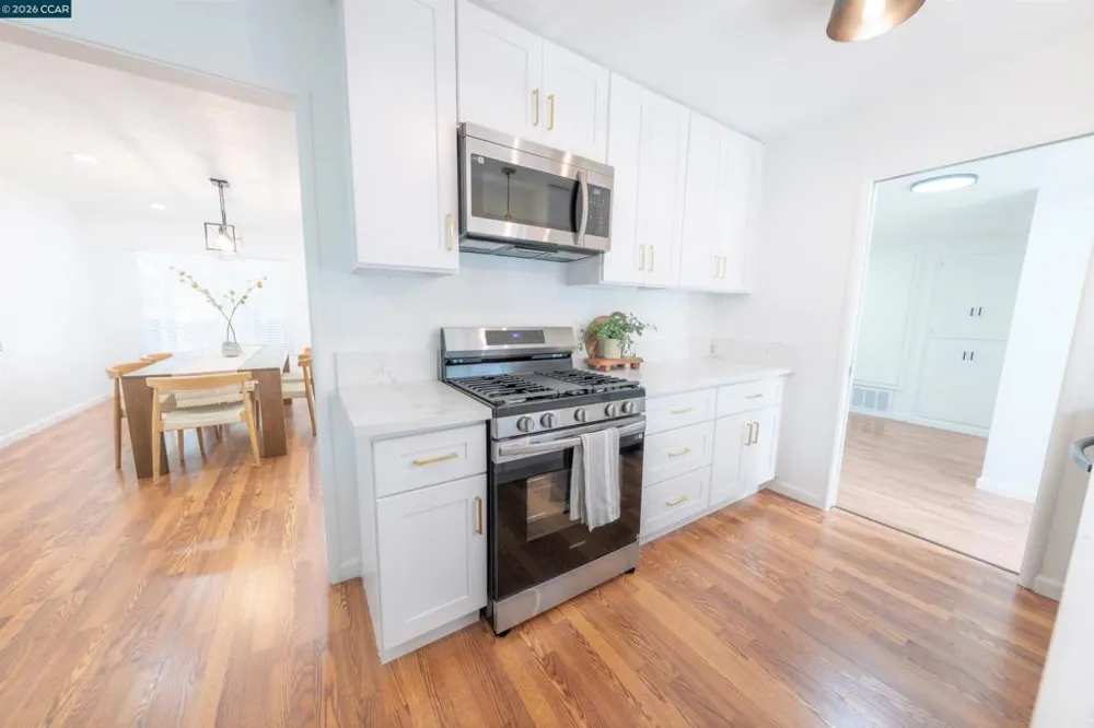 3085 Stanton Cir Carmichael, CA 95608