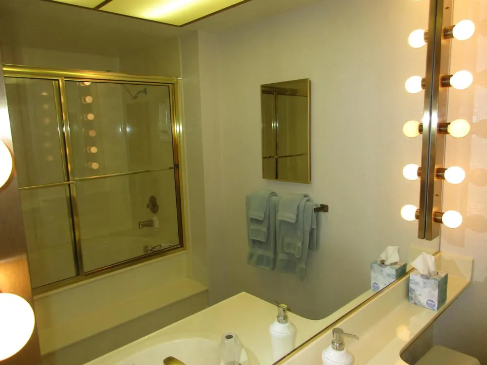 85 Conejo Circle Palm Desert, CA 92260