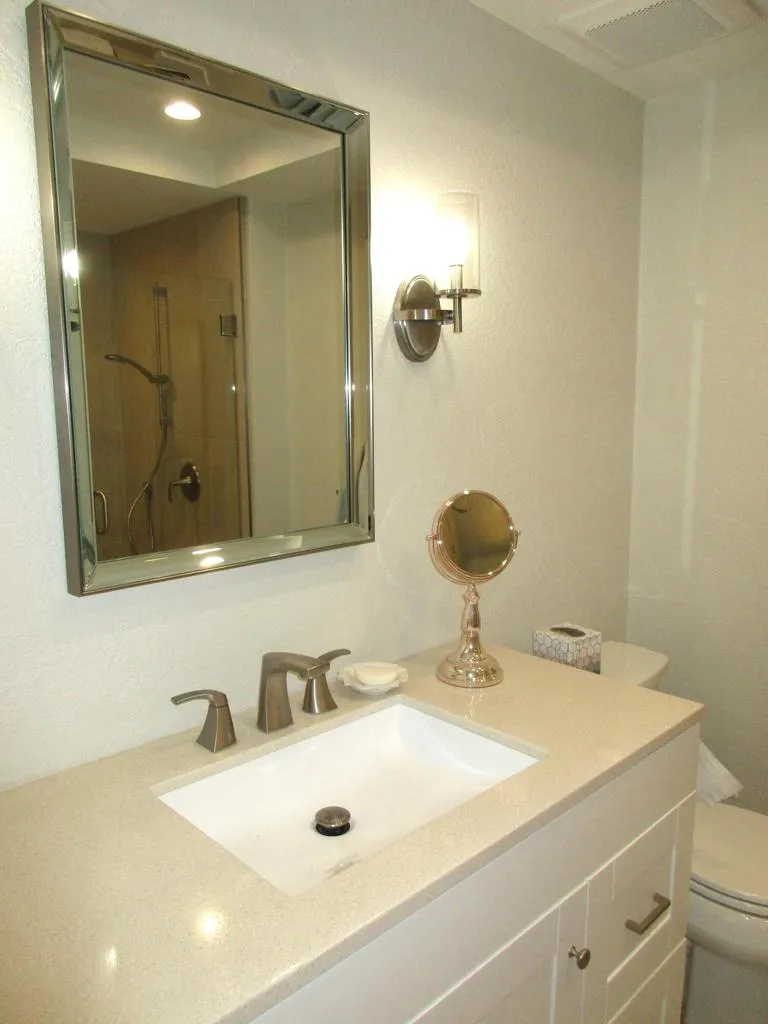 85 Conejo Circle Palm Desert, CA 92260
