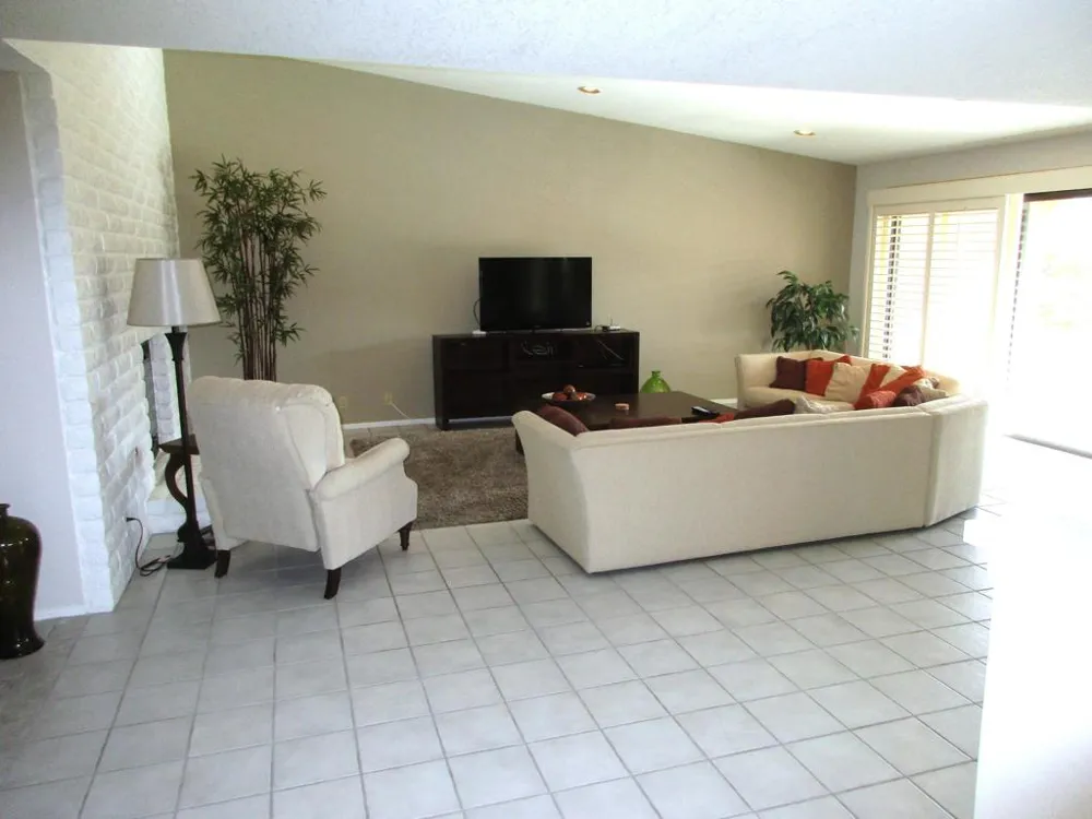 85 Conejo Circle Palm Desert, CA 92260