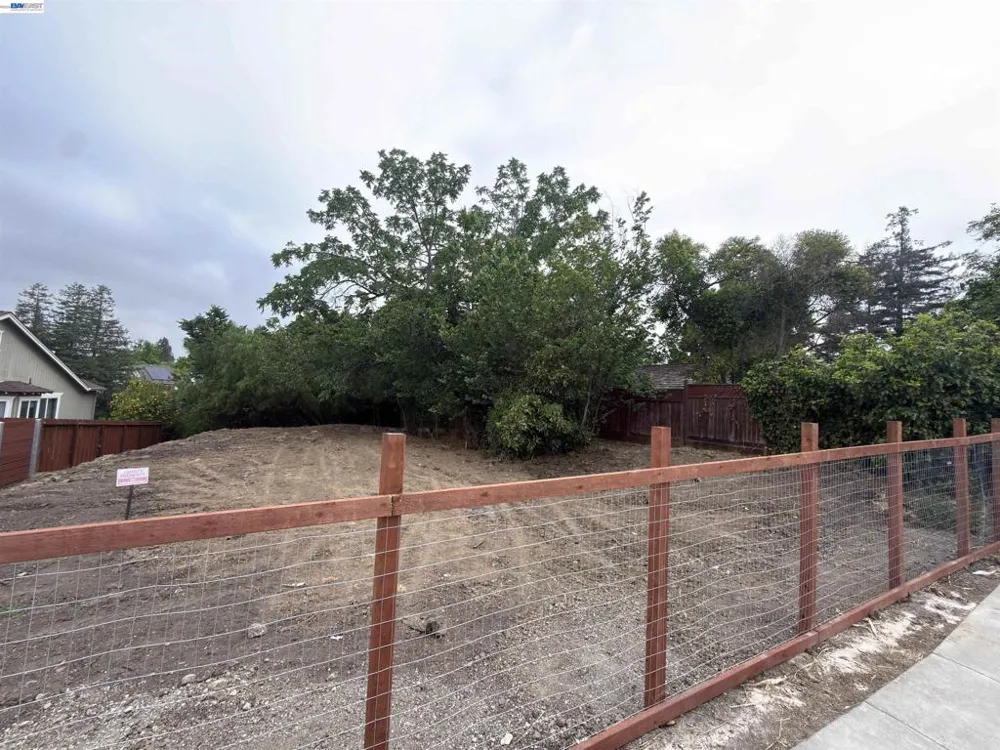 3279 Washington Blvd. Fremont, CA 94539