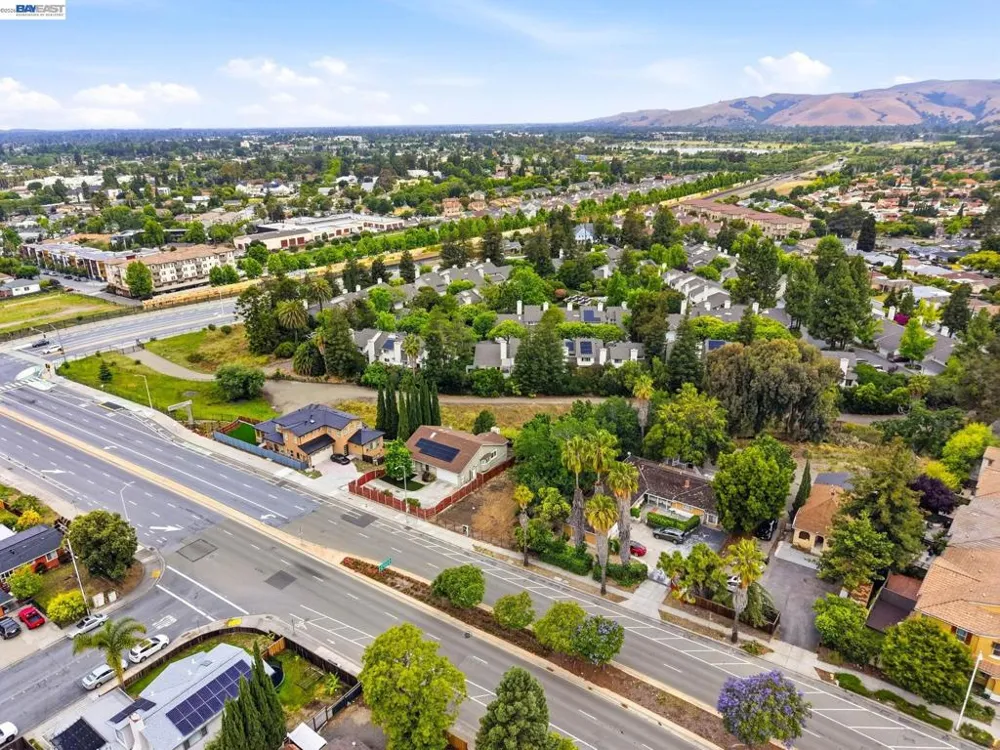 3279 Washington Blvd. Fremont, CA 94539