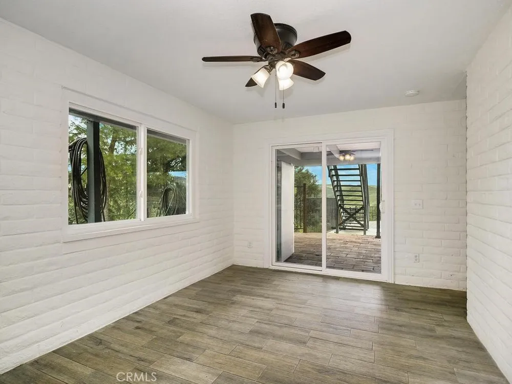 2302 Via Dieguenos Alpine, CA 91901