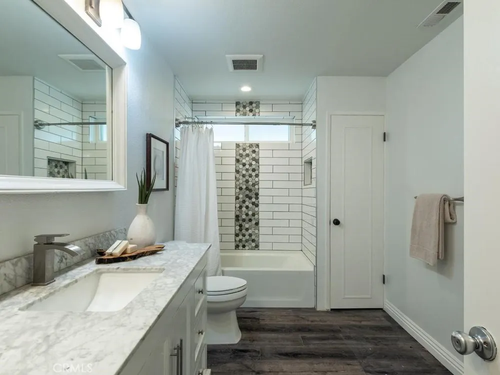 2302 Via Dieguenos Alpine, CA 91901