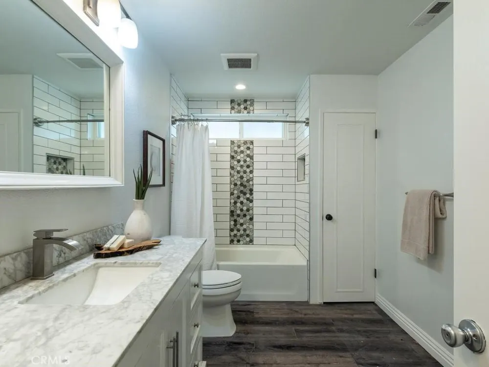 2302 Via Dieguenos Alpine, CA 91901